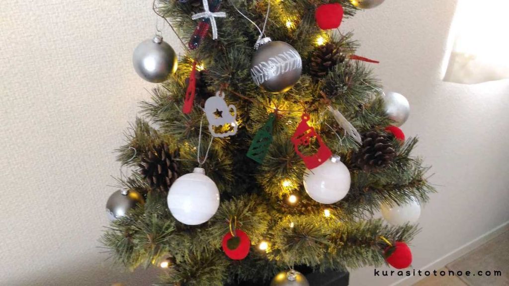 クリスマスツリーのライトオン