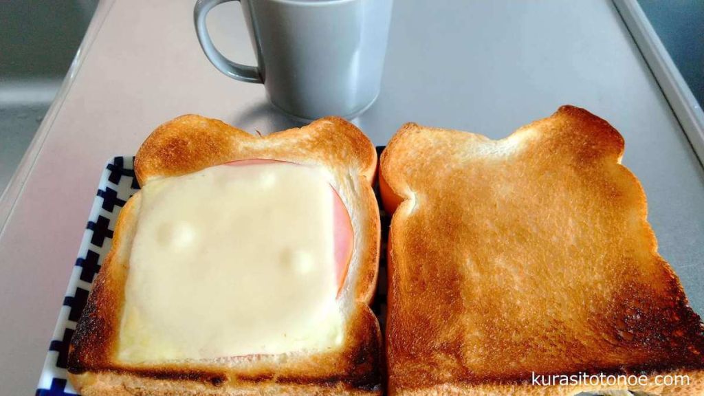 グリルでトースト焼き上がり