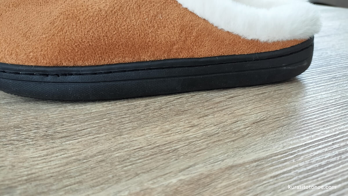ダイソー冬スリッパ